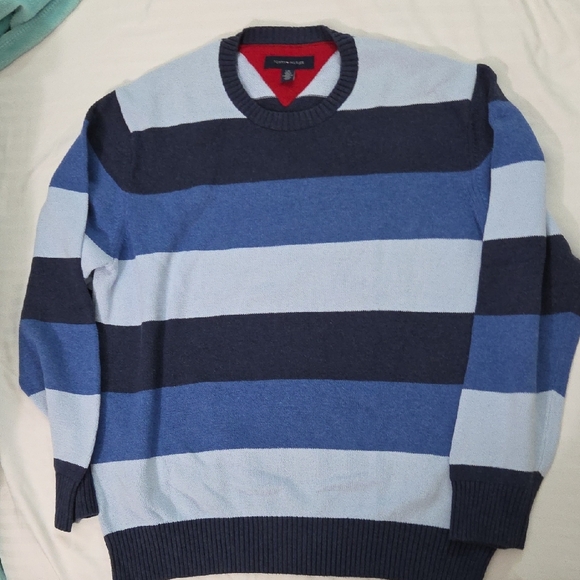 Tommy Hilfiger Men's Navy and Light Blue Striped Crewneck Sweater - Picture 1 of 7